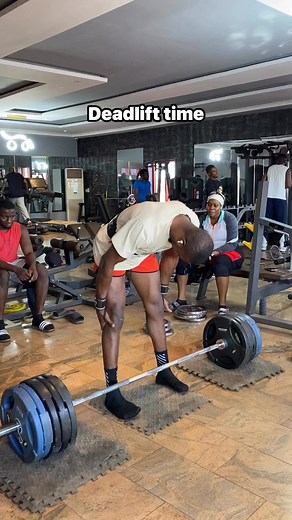 Deadlift #Leg day | Kelechi James Linus