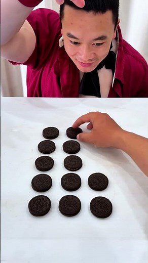 How to make the INFINITE OREO LOOP properly😂-無限オレオループの正しい作り方😂