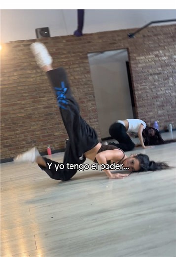 Bailarina: El Poder del Movimiento en la Danza