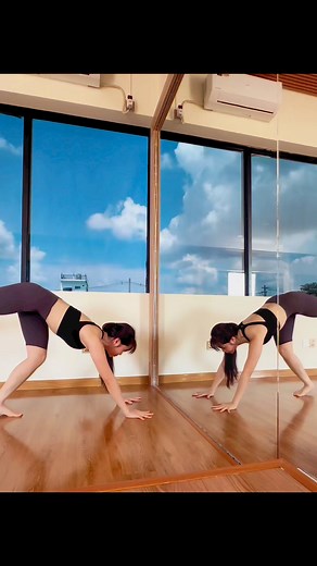 Yoga is the mirror to look at ourselves from within🌺##yoga #myanmar #yogaland #yogamyanmar #yogateacher #yogatrainer #yogapractitioner | Hnin Ei Phyu