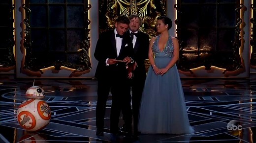 "VIVA LATINOAMÉRICA, COCO!!!" 'Coco' wins Best Animated Film at the Oscars! | Remezcla