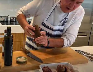 How To Cook Eye Fillet Steak Perfectly Every Time — SIMON GAULT