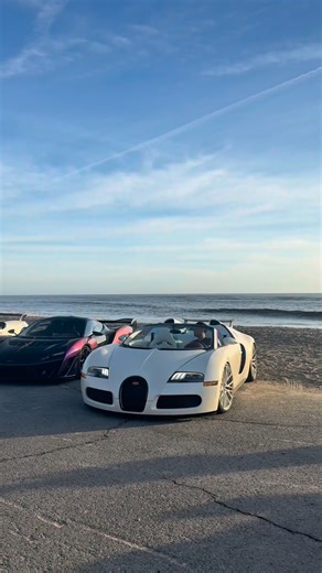 Sacha S on Instagram: "Worst day in 2016 #cargram #viral #2016 #Veyron #hypercar"