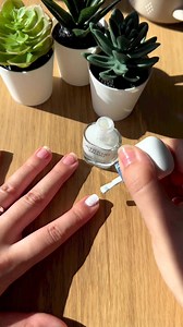 “Wow, this one coat nail polish really blew me away with the amount of pigment in one stroke, especially for a white nail polish!” – @naturalnailrecovery in our one-coat wonder #UltraHD Snap in Early Bird (001) 💅 | Revlon