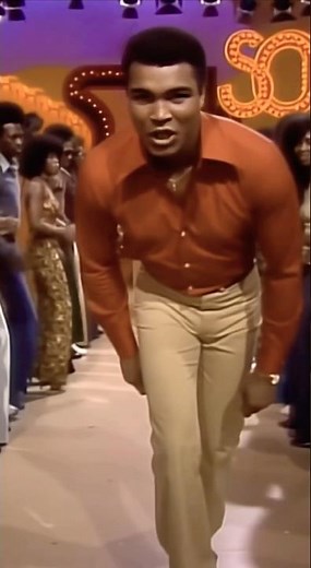 When Muhammad Ali Lit Up Soul Train! 🕺🔥 “The Greatest on the Dance Line!”