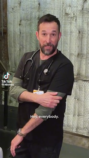 Noah Wyle showing the library collection the cast and crew have collected on the set. Video Credit: @hbomax #thepitt #library #setlife #hbomax #followformore | The Pitt Fanpage