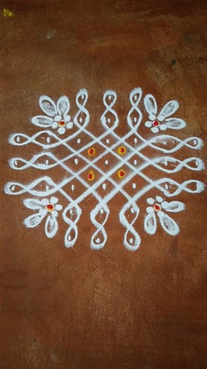 simple sikku kolam designs with dots