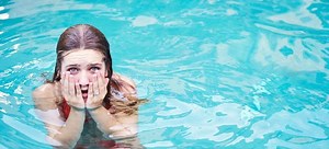 How to Prime a Swimming Pool Pump | DoItYourself.com