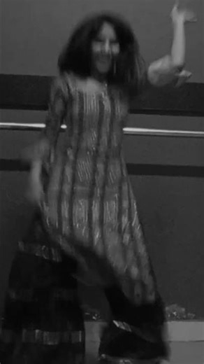 one two three four song dance 🪩#trending #dance #dancecover #youtubeshorts#trendingshorts