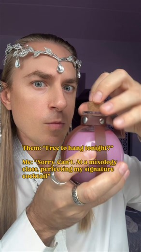 This lord of the rings elf is busy with a side quest tonight 🧪⚗️ #legolas #cosplay #lordoftherings #LOTR #fbdecchallenge | Misha Safron Art