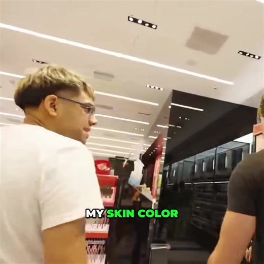 Clavicular trying to CHANGE neon’s SKIN COLOR 😭 👨‍🦳 FOLLOW for more DAILY clips! #clavicular #neon #new #streamers #kickclips