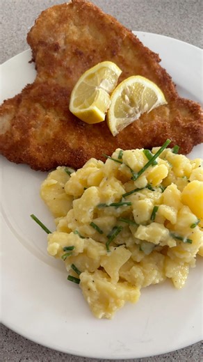 Cooking with Oma 🤍#schnitzel #germanfood #authentic #germancuisine #grandma