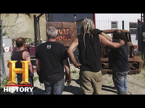 RUST VALLEY RESTORERS | Hanging the Rust Bros Sign