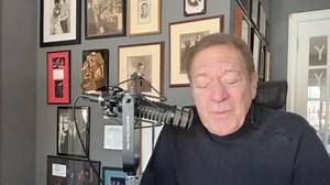 Why Joe Piscopo didn’t want to do SNL & was miserable when he started!