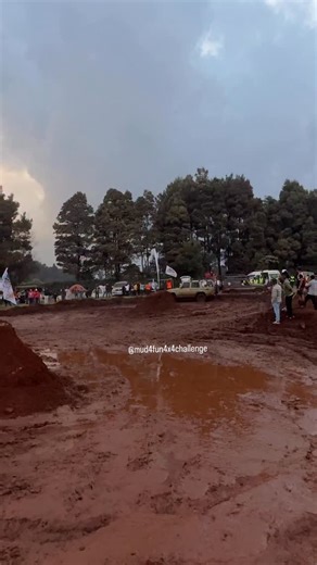 1.6K views · 27 reactions | The Landcruiser came in hot, roared through the strip, and left nothing but dust and cheers behind!  But here’s the real question on a scale of 1️⃣ to  , how would you rate its drag race performance?  #mud4fun #4x4offroad #mud #mud4green | Mud 4 Fun 4x4 Challenge | Facebook