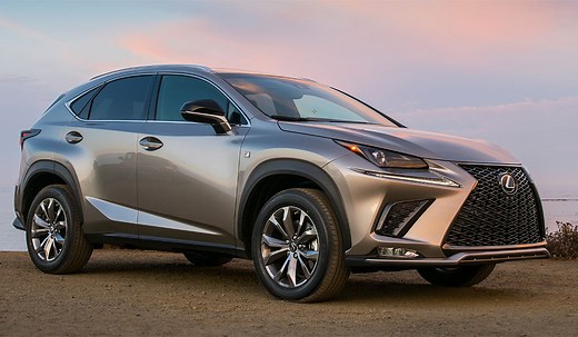 Apple CarPlay on Lexus NX300, how to connect