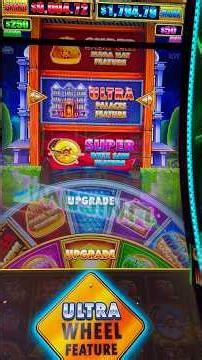 Ultra feature on huff n puff grand #thecasinoparents #slotscasinogames #casino #casinofun