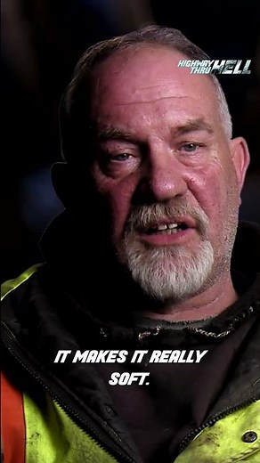 "The trailer could flip over." 😬 #HighwayThruHell #ReliableTowing #RoadhouseTowing