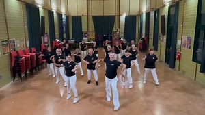 ✨️EL CALENTON✨️ CHALLENGE🔥 ESEGUITA DA: Scuola Mauro ballo per passione Maestri Mauro Alipo Tamborra e Sara Biscontin Pordenone - Friuli Grazie 😘 Dal momento della pubblicazione 48 ore per mettere il like a questo video!💪👌 #neiperte #challenge #socialdance #linedance #viralpost | Maurizio Serafini Social DANCE