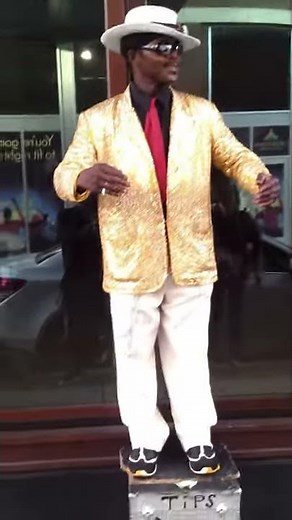 Errol Flynn Dance - Detroit OG