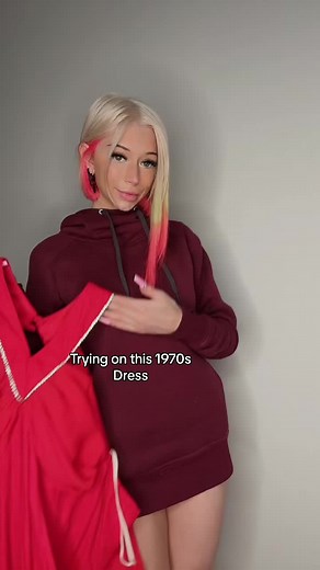 Styling Vintage 1970s Dress | Pinup Pixie