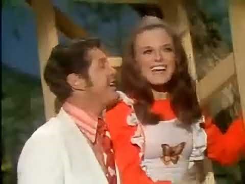 1971 / Lawrence Welk Show - One Toke Over The Line