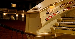 The Mighty Wurlitzer Organ