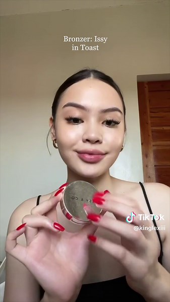 Customizable Face & Eye Palette Makeup Tutorial with Issy Cosmetics