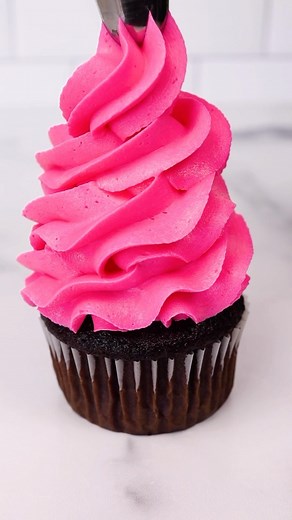 146K views · 2.7K reactions | Thick, smooth, pipeable, delicious...