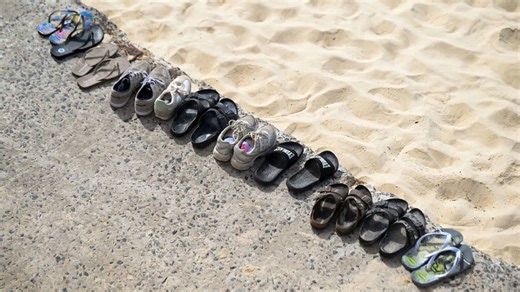 ‘National cohesion debate’ rises over Australia Day celebrations amid Bondi massacre