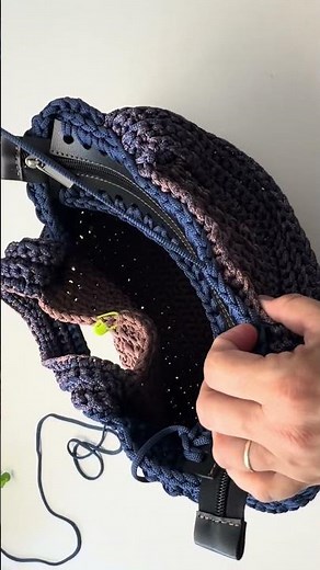 Bolsa de crochê grande e com ziper / Bolsa Paloma #croche #bolsasdecroche