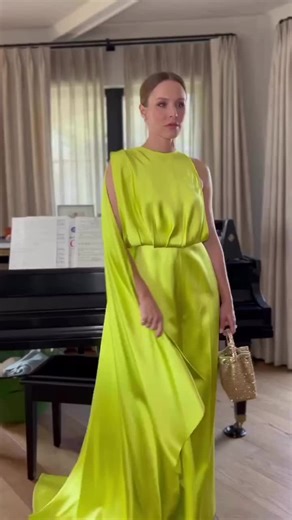 kristenbelloffical (@kristenbelloffica)’s videos with original sound - kristenbelloffical