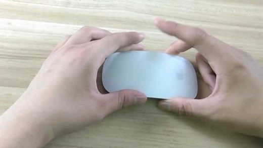 苹果无线鼠标第一次用的朋友，可以看看这个教程，简单易学