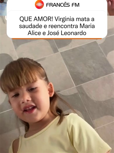 Virginia e seus filhos: um momento lindo em família