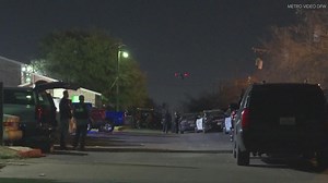 Raw video: SWAT deploys drone and robot in Fort Worth standoff