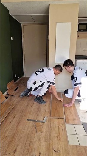 Before and after floor transformation with laminate #flooring #renovation #satisfying