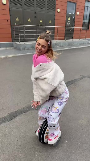 have you seen my boyfriend?😅