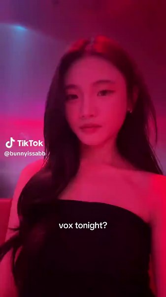 Vina House Remix: Club Vox Experience