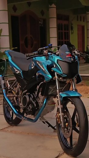 GIMANA PENDAPAT KALIAN BOLO? Tak kasih inpo ki bol🔗https://shope.ee/3fc6EE5v2f?share_channel_code=1 😁#vixion #vixionadipati #vixionroadrace #vixionroadracestyle #vixion_modifikasi #vixionroadraceindonesia #fypシ゚viral #fyp