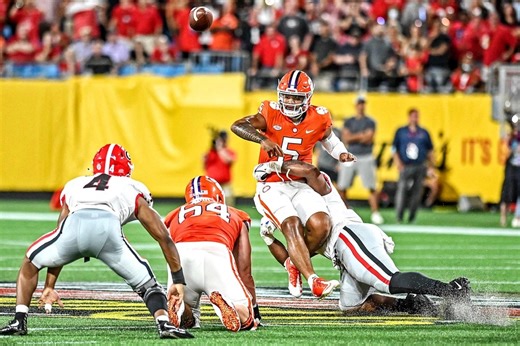 No. 5 Georgia's defense dominates in win over No. 3 Clemson