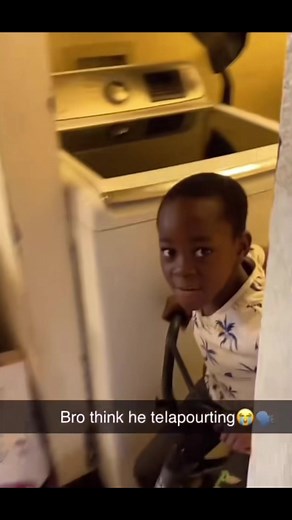 OmarNutro Thank You For Sunshine Comp 🤣🤣🤣☀️ #omarnutro #thethinker #fyp #thankyouforsunshine #funnyfyp #thankyouforsunshinethankyouforrain