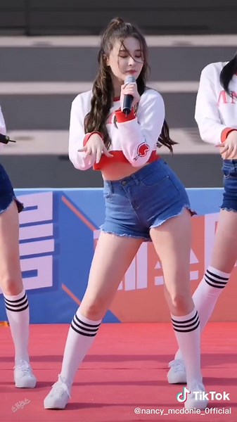 Nancy Momoland Instagram Update