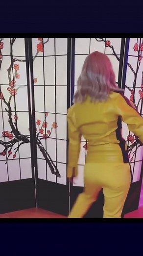 Watch out, Bill. 🗡 #killbill #quentintarantino #cosplay #costume #halloween #dressup #hatorihanzo | Michelle Khare