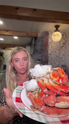 Delicious Crab Legs and Stone Claws Feast