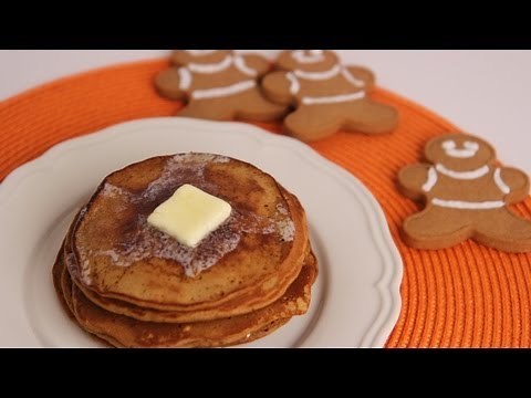 Gingerbread Pancakes: Christmas Morning Breakfast