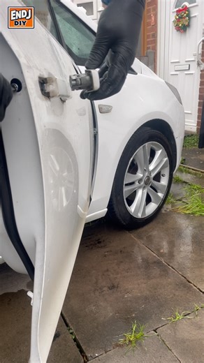 Do-It-Yourself on Instagram: "Remove Car door lock 🔐 #doorlock #doorclose #doorlockchange #cardoor #endjdiy"