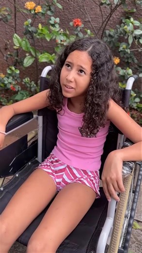 203K views · 2.7K reactions | The boss gave a good reward to the most loyal employee | Chata | Facebook