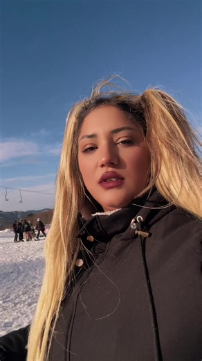 Βίντεο χρήστη iampeppapig16 (@iampeppapig16) με μουσική Chinchilla - SNIK & Fly Lo & Mike G