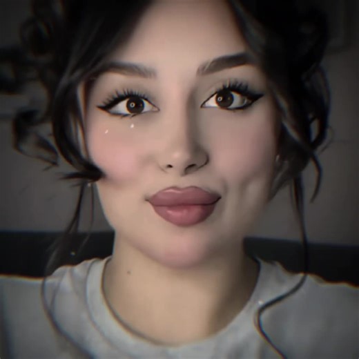 ترجمة أغنية تايا: فهم الكلمات والمعاني