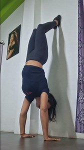 Moving the spine with control , flexibility and flow 🧘‍♀️✨